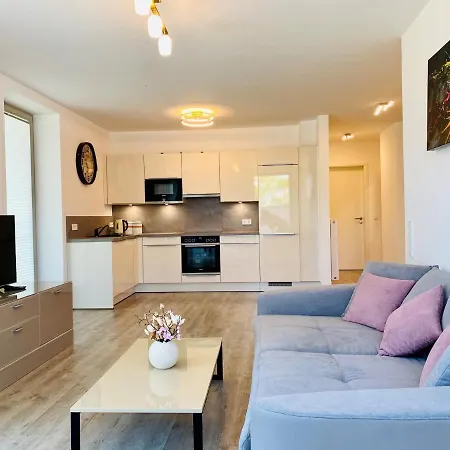 Stadtpark Wohnung Nr 8 *